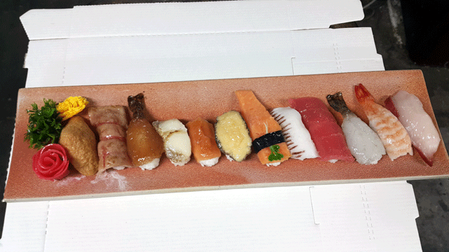 모듬초밥.gif